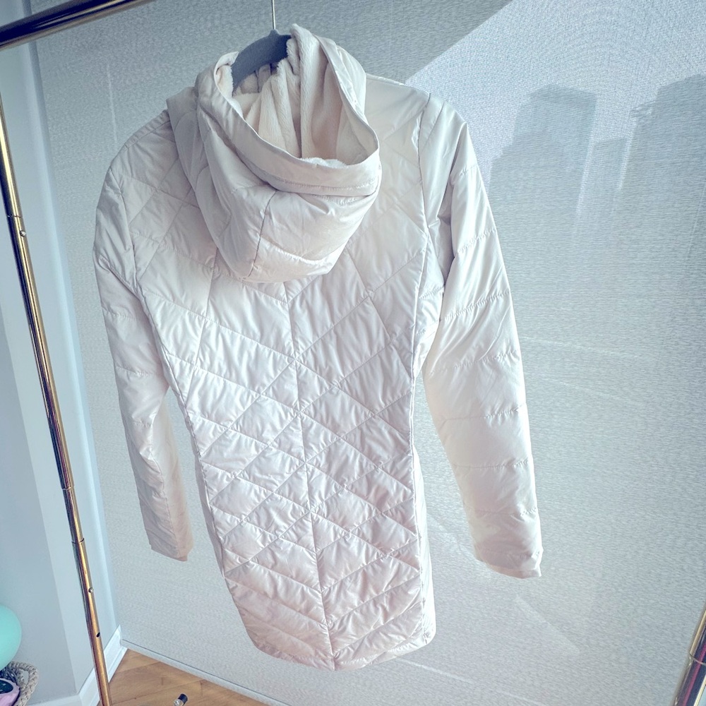 Columbia Women’s Heavenly Long-Hooded Coat in Chalk - Picture 2 of 6